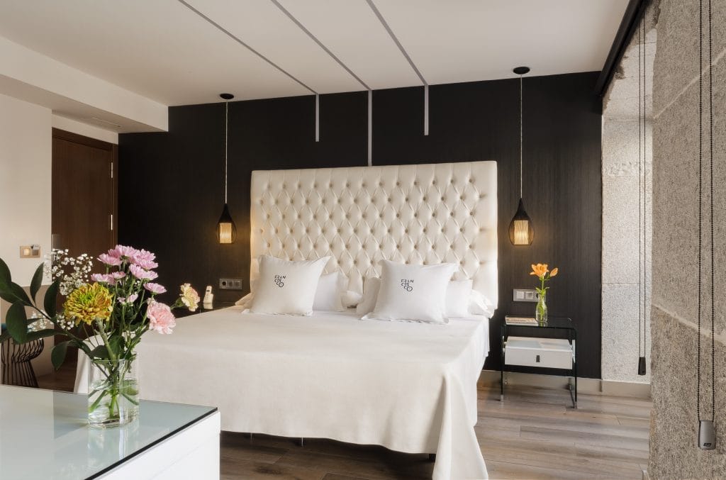Tarima de madera natural en el Hotel Francisco I - Madrid